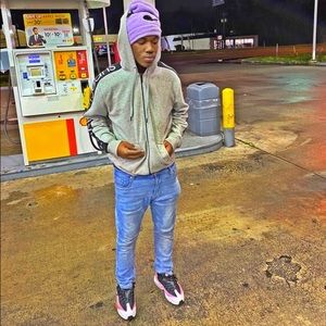 Meet your Posher, Gregory